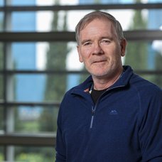 Phil Cummins