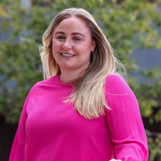 Image of Dr Hannah Goss